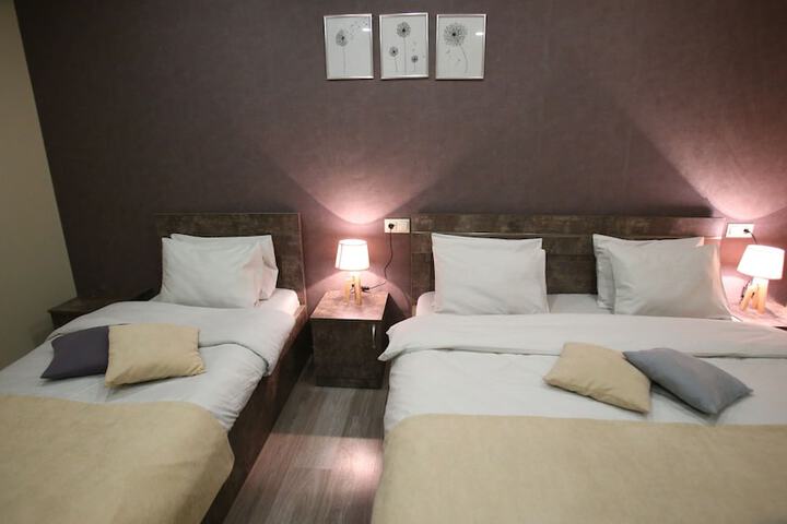 Room 34 of 86