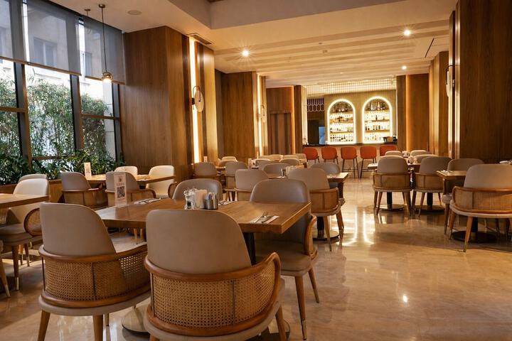Hotel Lobby