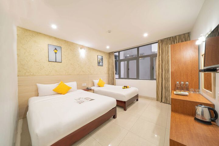 Room 32 of 82