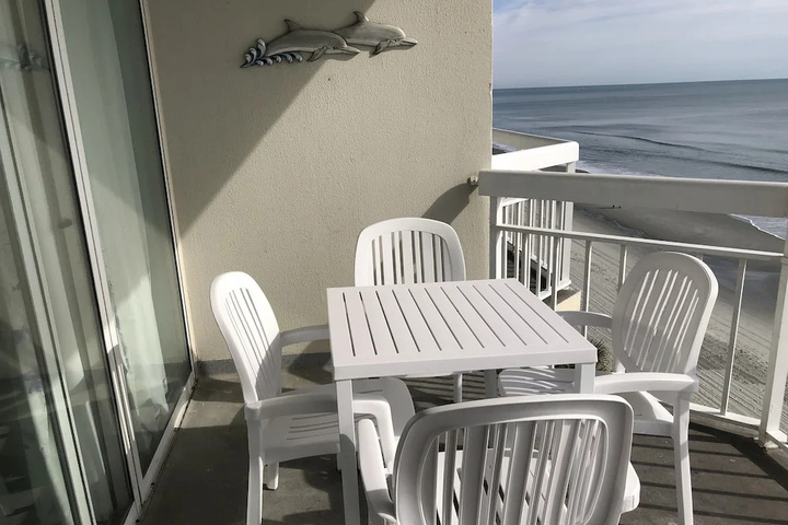 Terrace/Patio 6 of 17