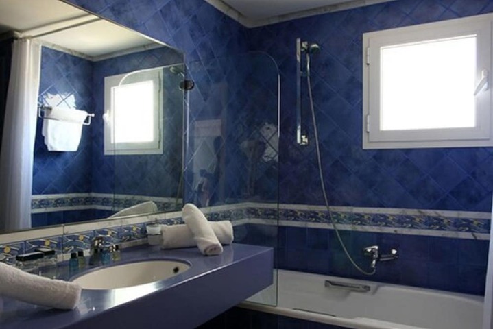 Room 21 of 30