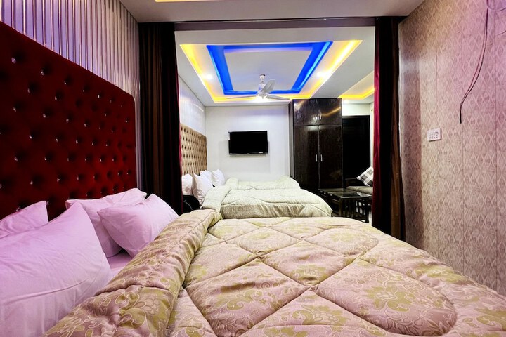 Room 6 of 24
