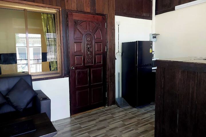 Room 35 of 83