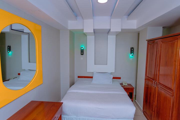 Room 22 of 51