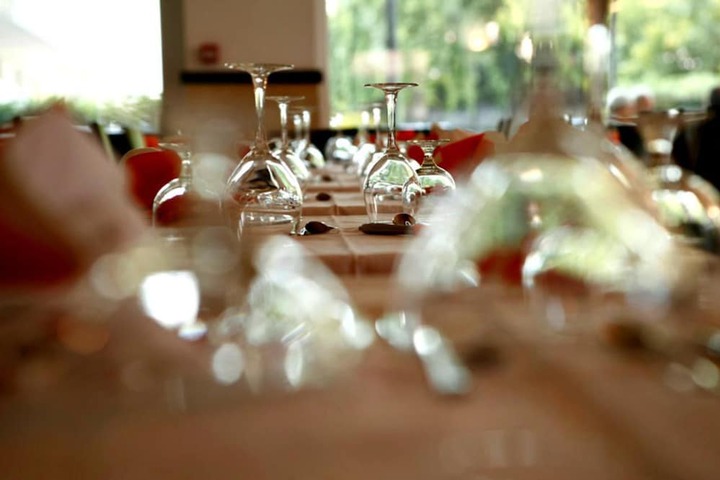 Dining 15 of 27