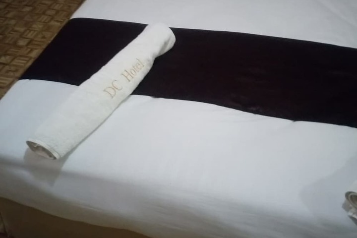 Room 6 of 23