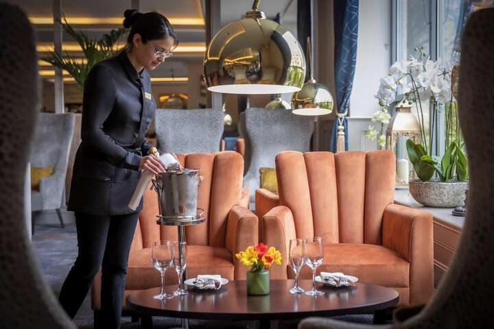 Dining Photos