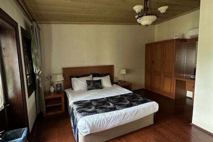 Room 14 of 56