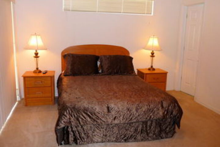 Room 15 of 40