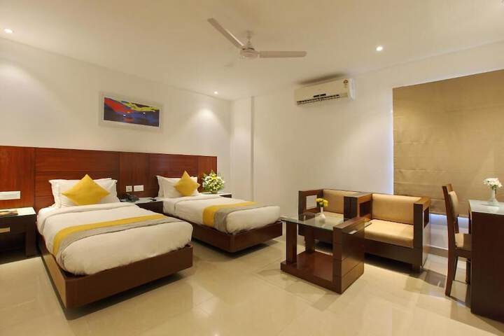 Room 8 of 31