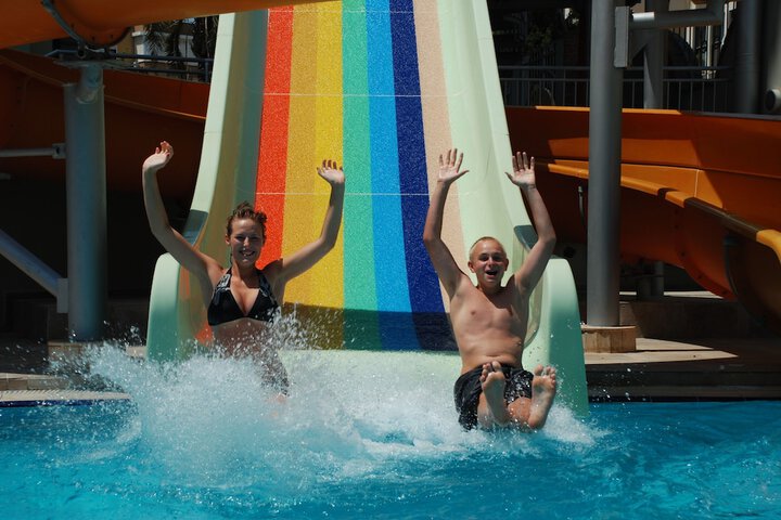 Hotel Pool