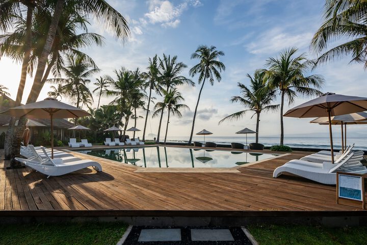 Nirwana Beach & Resort