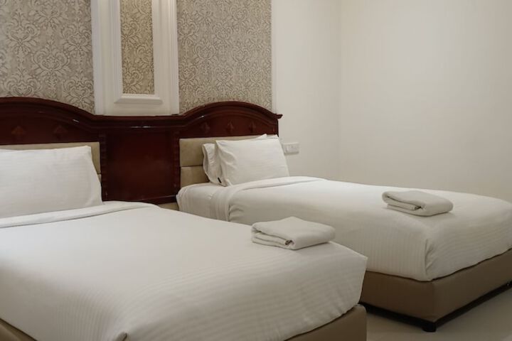 Room 9 of 70