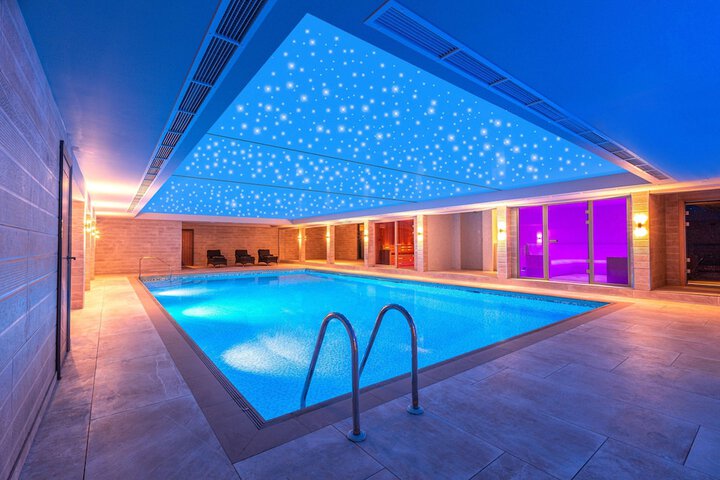 Pool 46 of 131