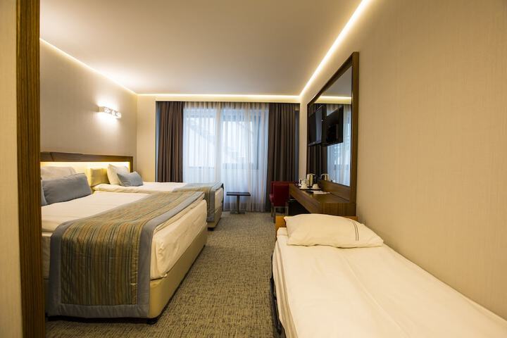 Room 5 of 29