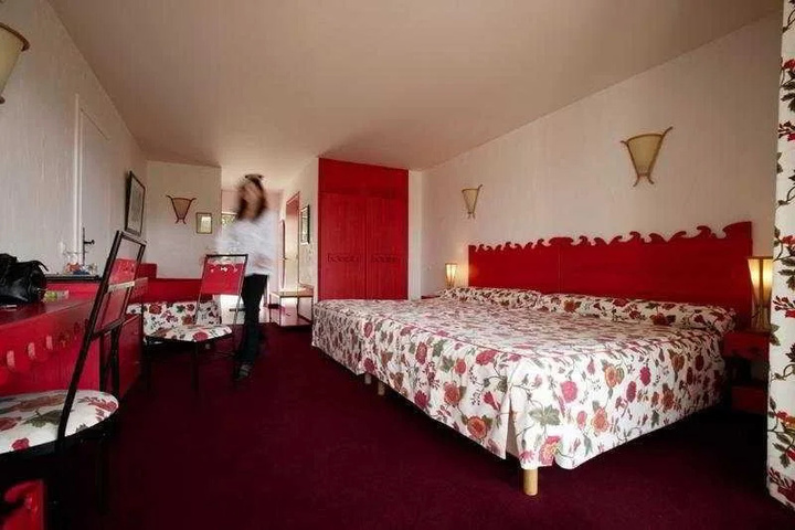 guest_rooms