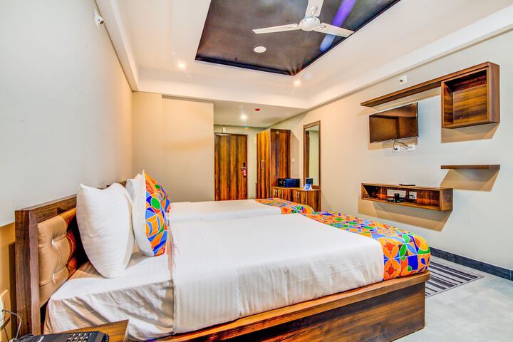 Room 26 of 30