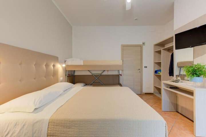 Room 20 of 59