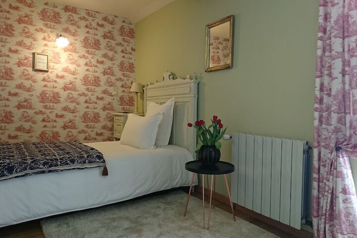 Room 14 of 86