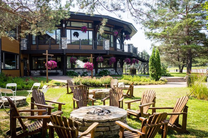 Hotel Exterior 28 of 28