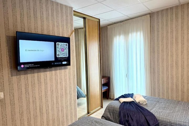 Room 9 of 23