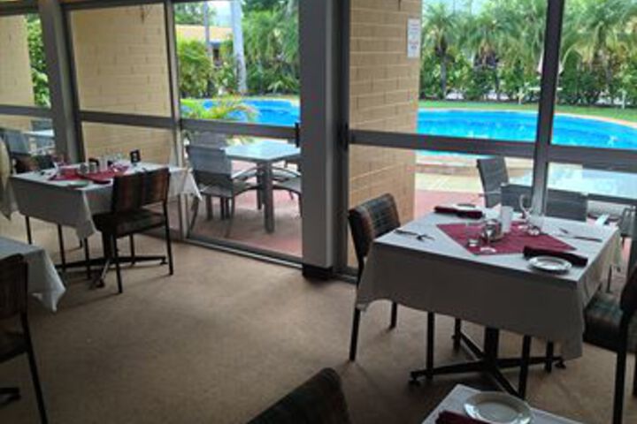 Dining 6 of 30
