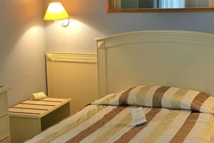 Room 7 of 52