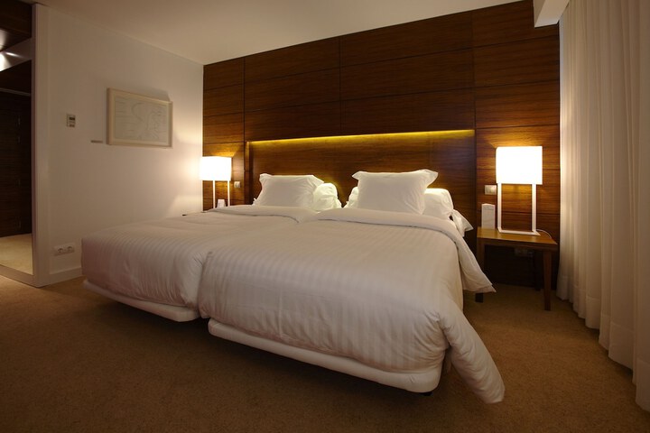 Room 9 of 46