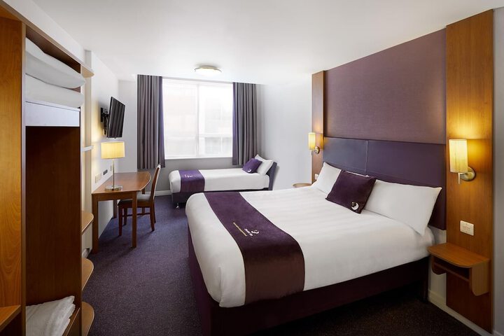 Room 4 of 22