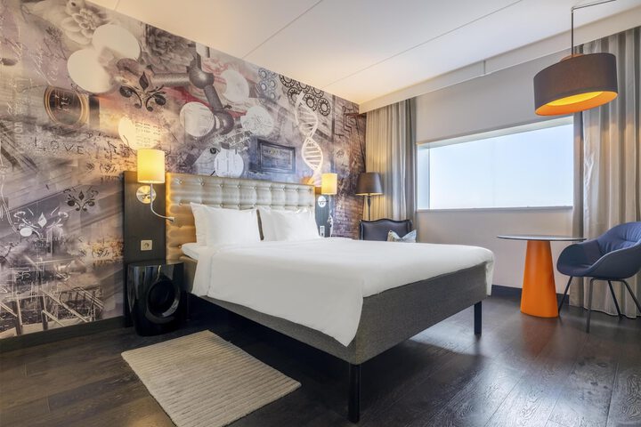 Room 54 of 317
