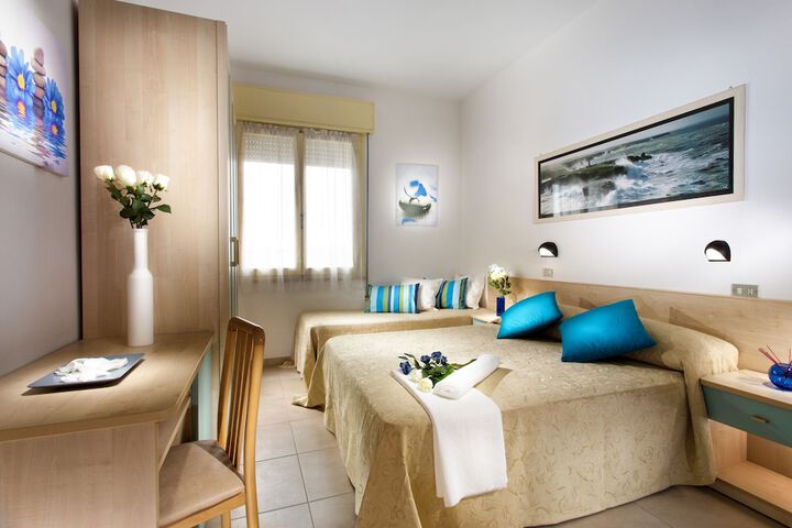 Room 2 of 12