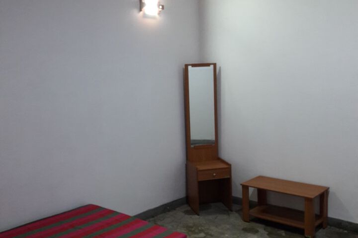 Room 6 of 23
