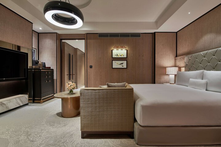 Room 22 of 172