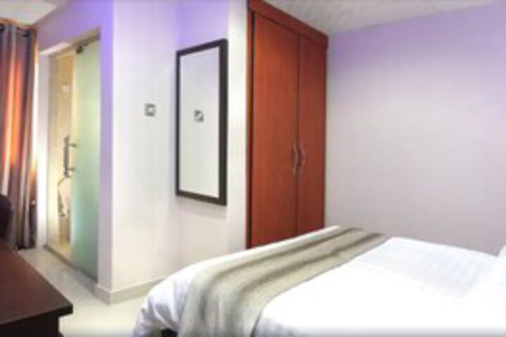 Room 39 of 47
