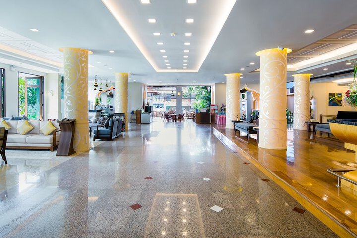 Guest Lobby
