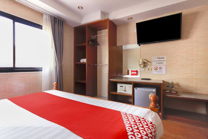 Room 18 of 29