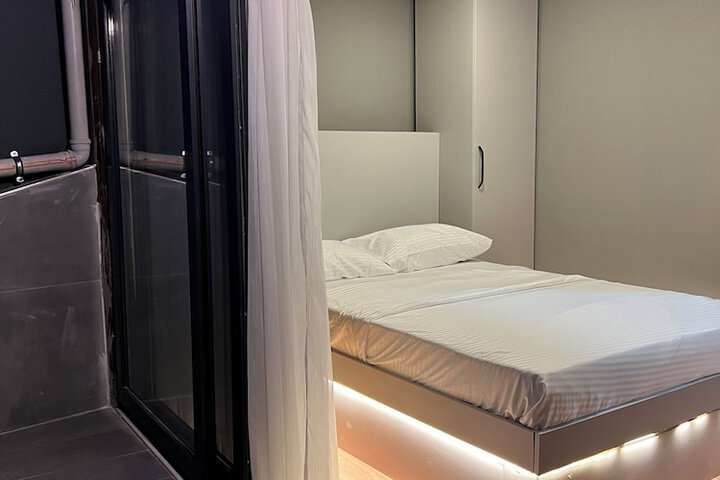 Room 9 of 73