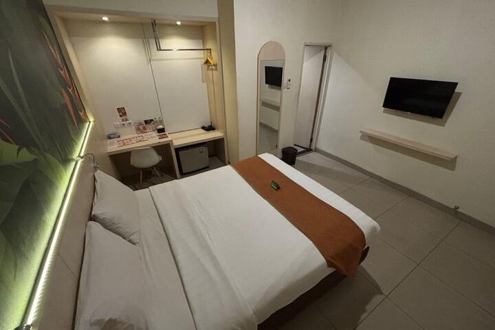 Room 48 of 85