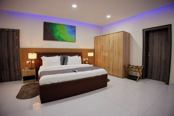Room 21 of 82