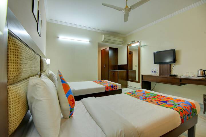 Room 27 of 41