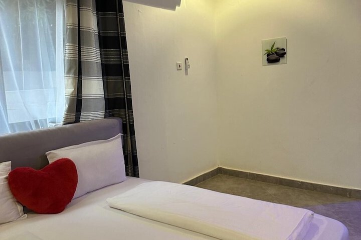 Room 7 of 88