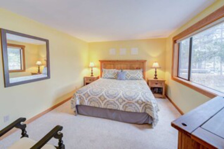 Room 14 of 18