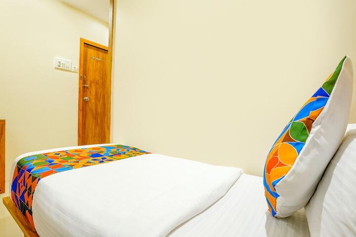 Room 14 of 40