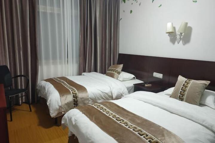 Room 34 of 36