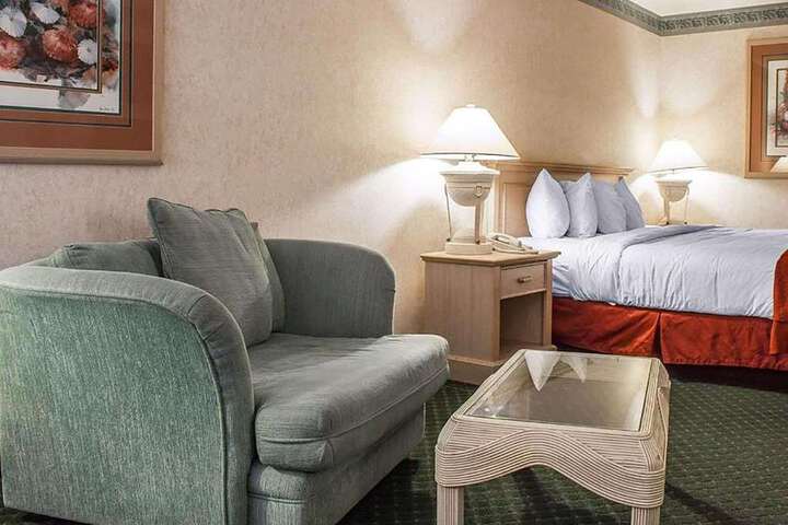 Guest room