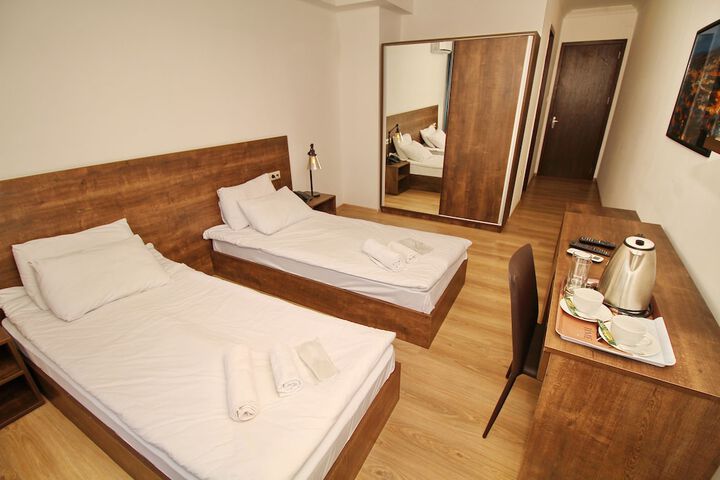 Room 43 of 134