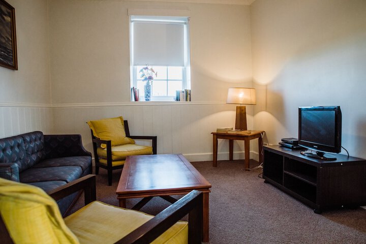 Room 76 of 179