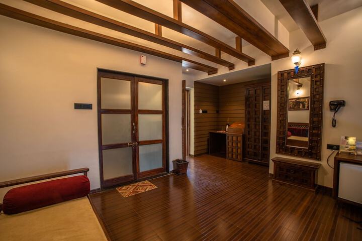 Room 40 of 152