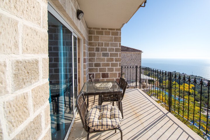 Terrace/Patio 32 of 59