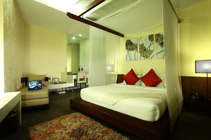 Room 17 of 95
